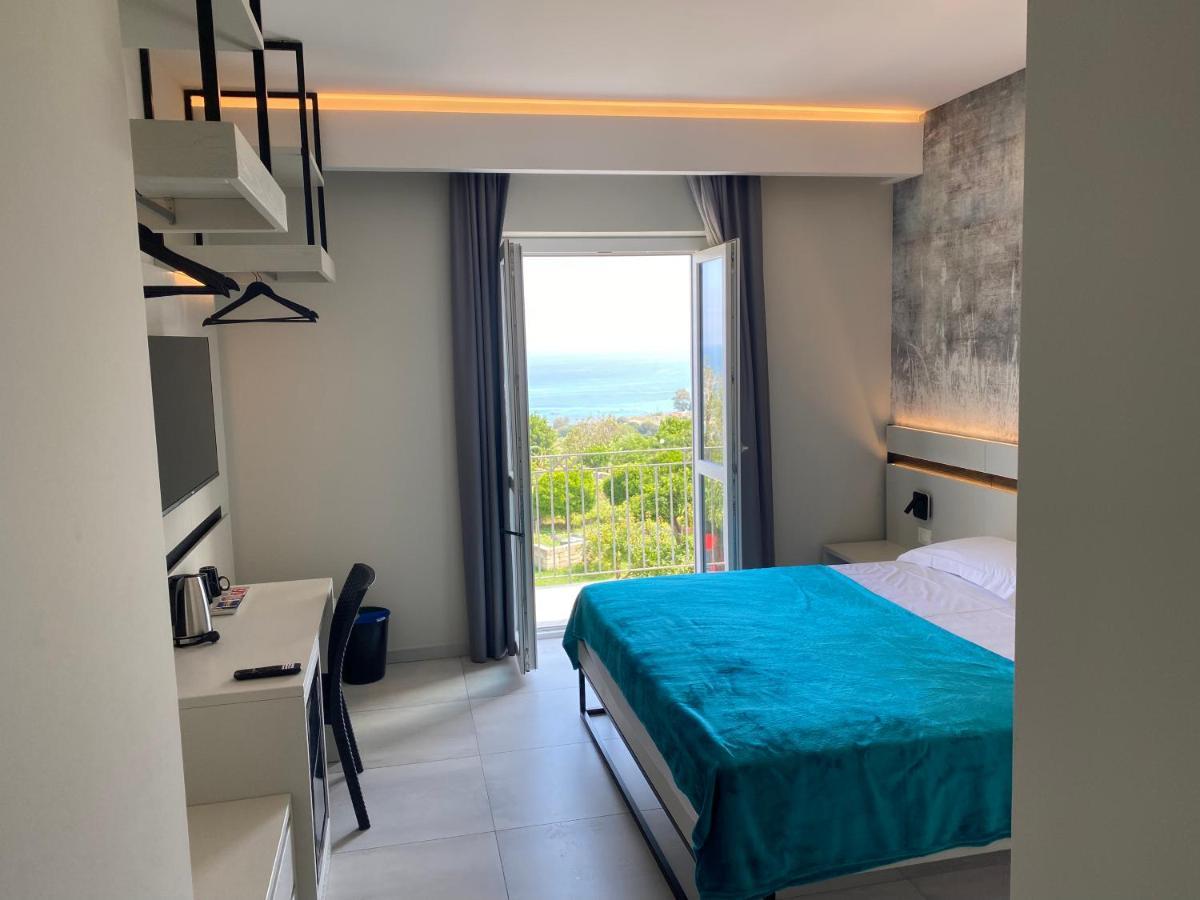 Aether Suites Tropea - Free Private Parking מראה חיצוני תמונה