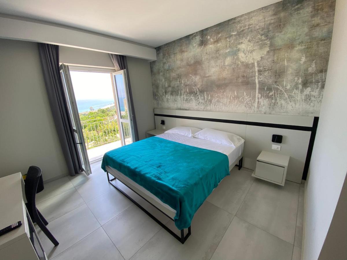 Aether Suites Tropea - Free Private Parking מראה חיצוני תמונה