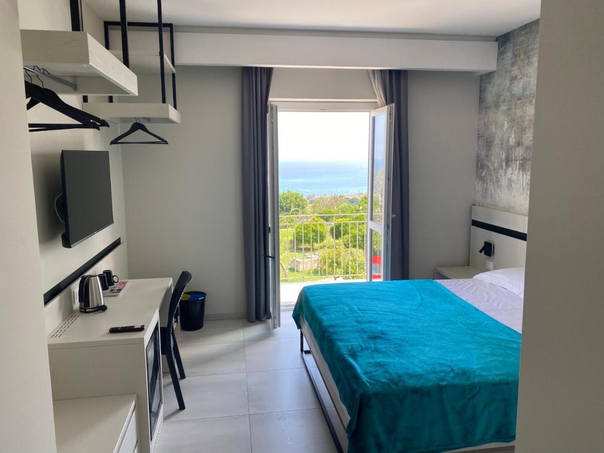 Aether Suites Tropea - Free Private Parking מראה חיצוני תמונה