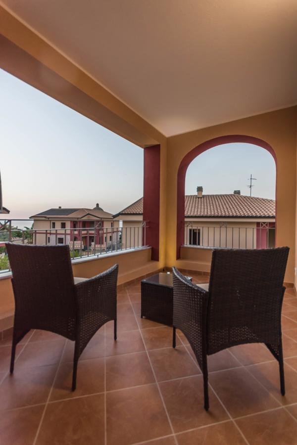 Aether Suites Tropea - Free Private Parking מראה חיצוני תמונה