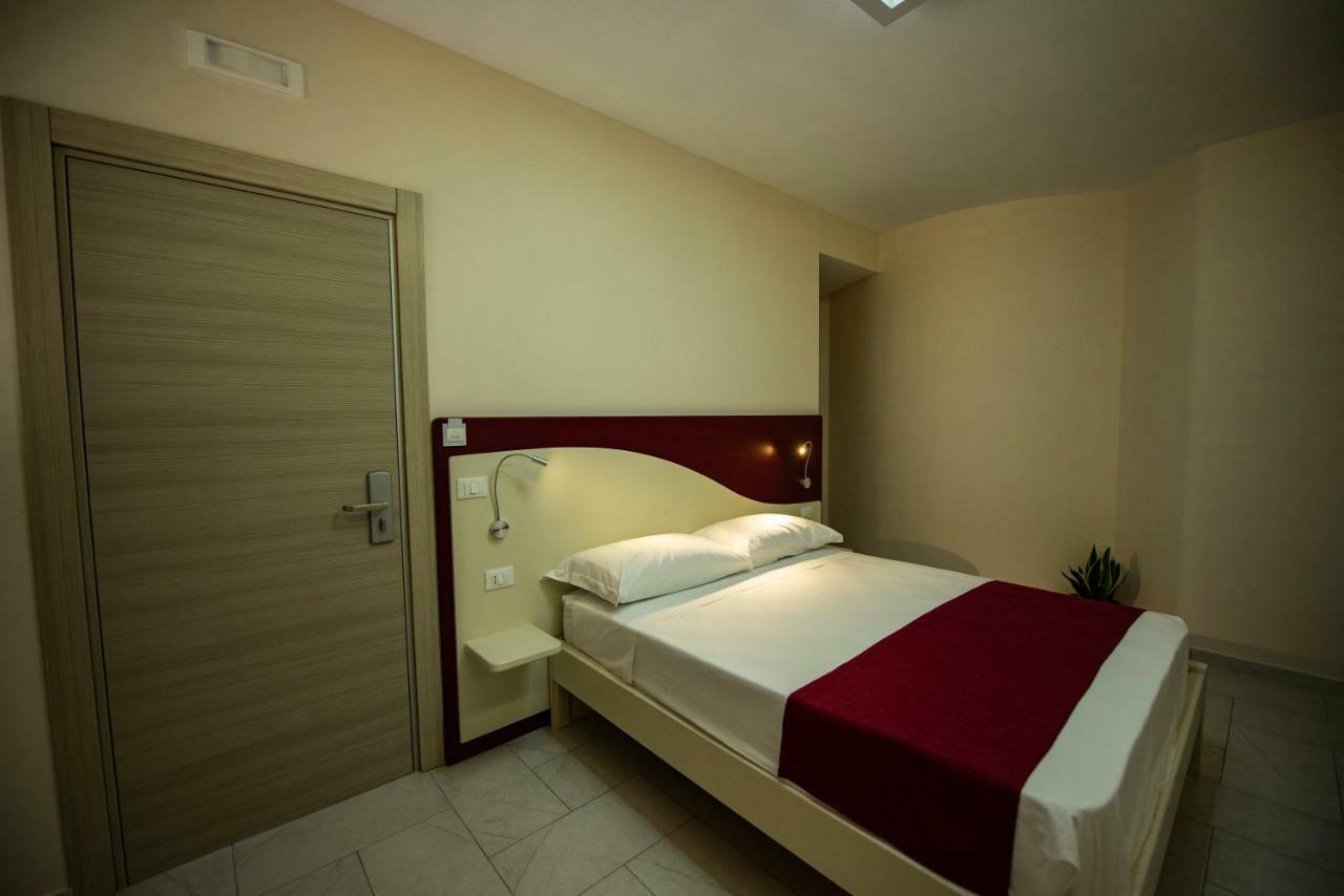 Aether Suites Tropea - Free Private Parking מראה חיצוני תמונה