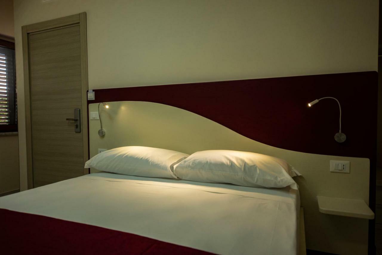 Aether Suites Tropea - Free Private Parking מראה חיצוני תמונה