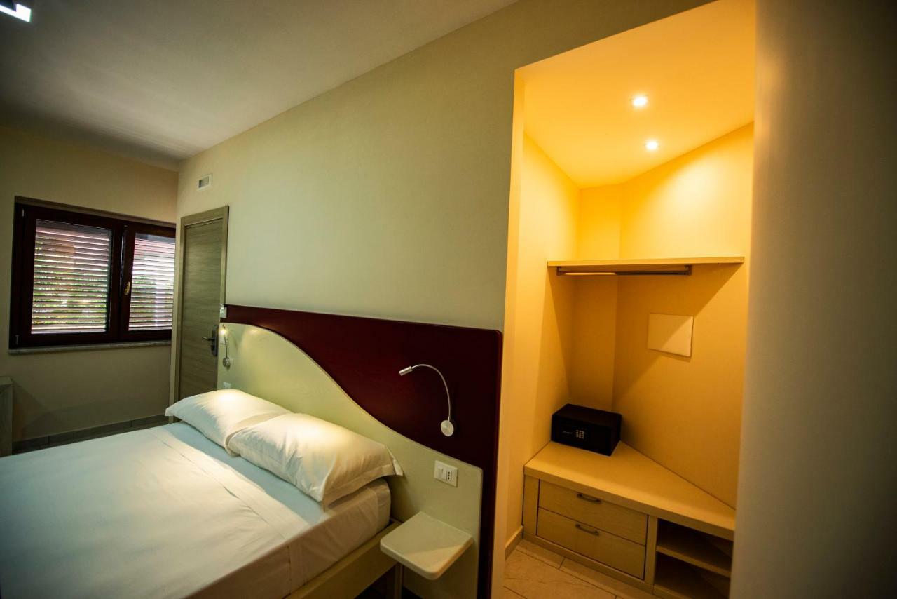 Aether Suites Tropea - Free Private Parking מראה חיצוני תמונה