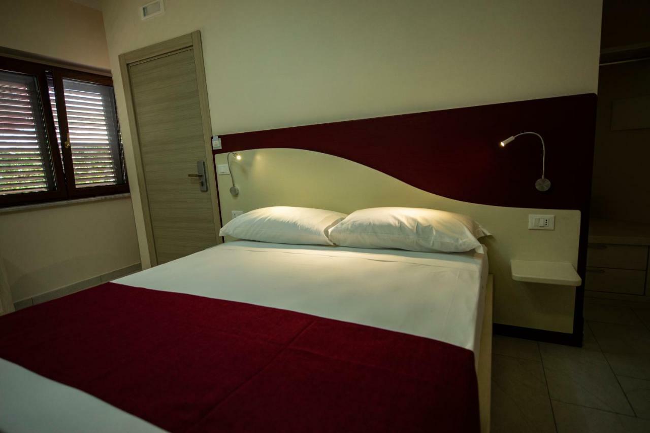 Aether Suites Tropea - Free Private Parking מראה חיצוני תמונה