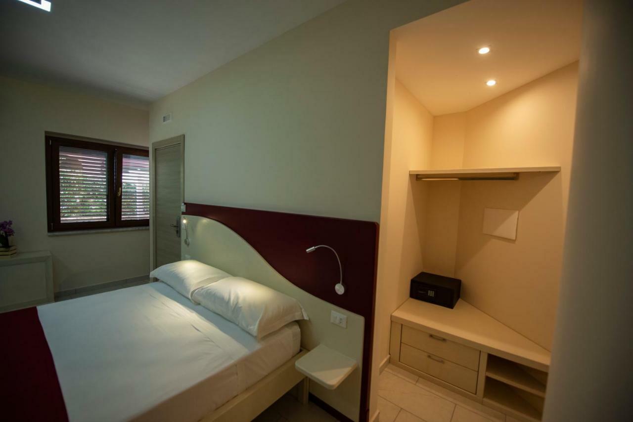 Aether Suites Tropea - Free Private Parking מראה חיצוני תמונה