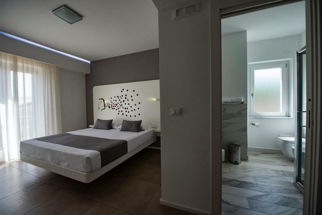 Aether Suites Tropea - Free Private Parking מראה חיצוני תמונה